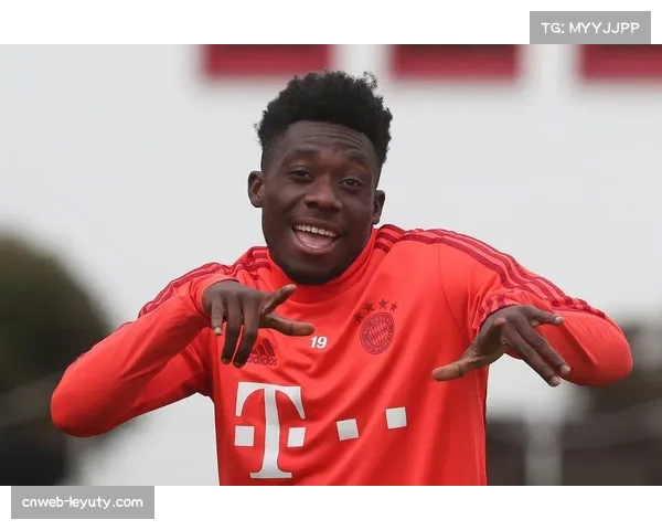 人物聚焦：阿方索·戴维斯——从边后卫到边路爆点的进化之路